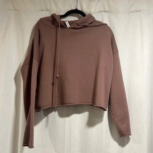 Alo Cropped Sweatshirt in Dusty Rose